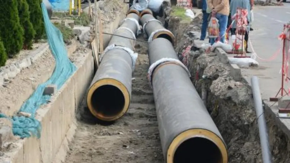 Bucureștiul rămâne fără apă caldă în iulie. Mii de blocuri, afectate de marile șantiere de termoficare