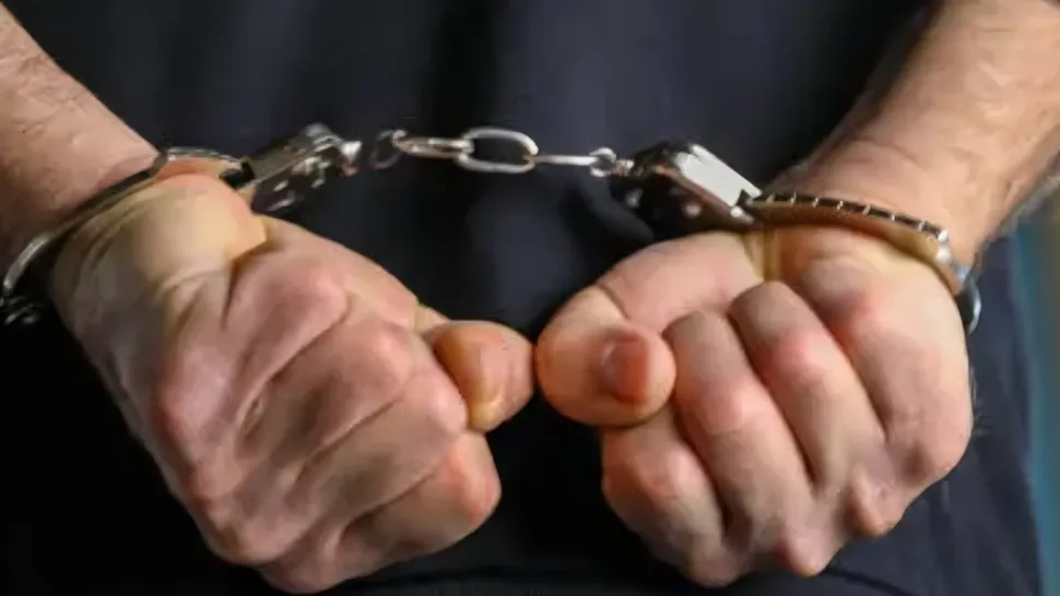 Un bărbat a fost încătușat în timpul unui flagrant, dar era nevinovat. Ce s-a întâmplat cu adevăratul suspect