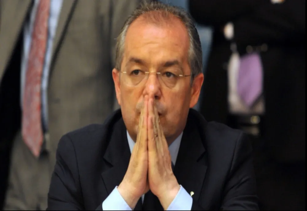 Emil Boc, despre tăierile de salarii din 2010: Nu am crezut că voi mai rămâne vreodată în viața publică