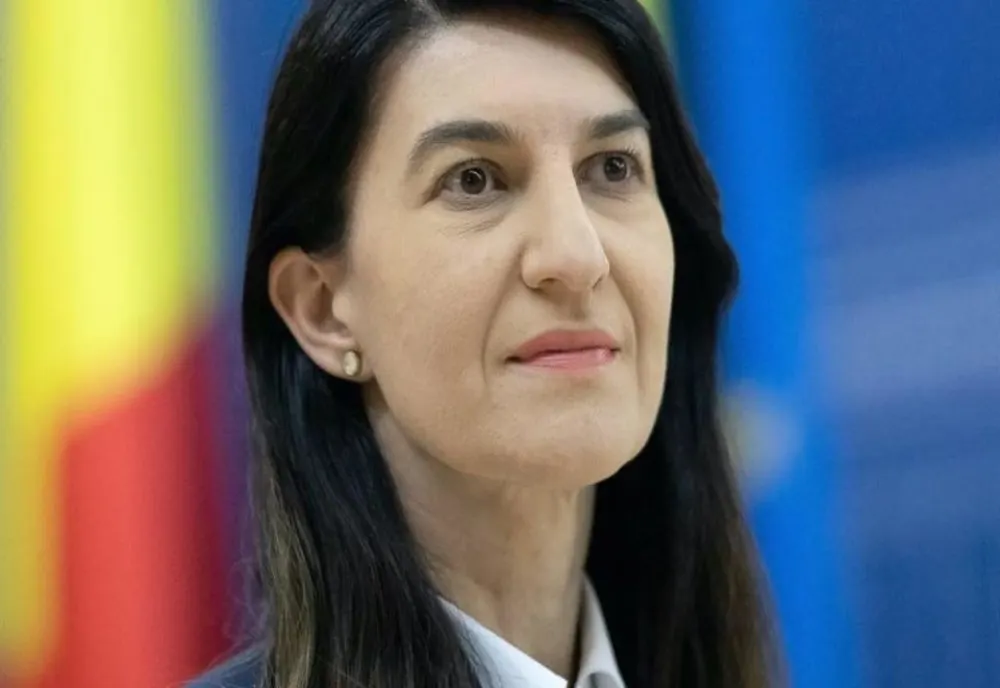 Violeta Alexandru, replică pentru PSD: Nu se pune problema de copiat. Ei nu fac nimic, sunt odihniți și emit păreri