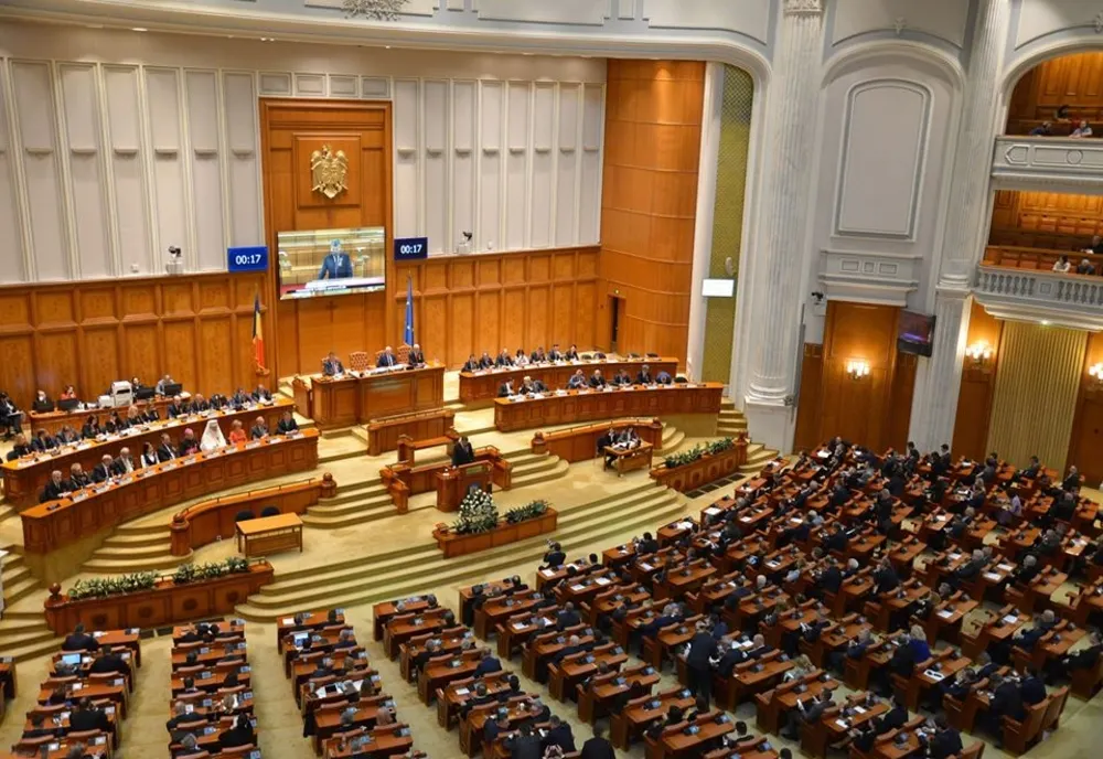 Dezbaterile pe moțiunea de cenzură s-au AMÂNAT
