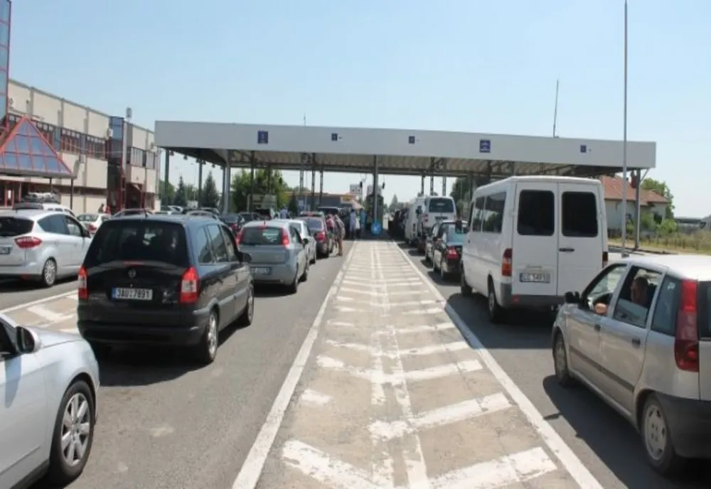 Bucureştean oprit în vama Petea! Acesta are de executat o pedeapsă cu închisoarea