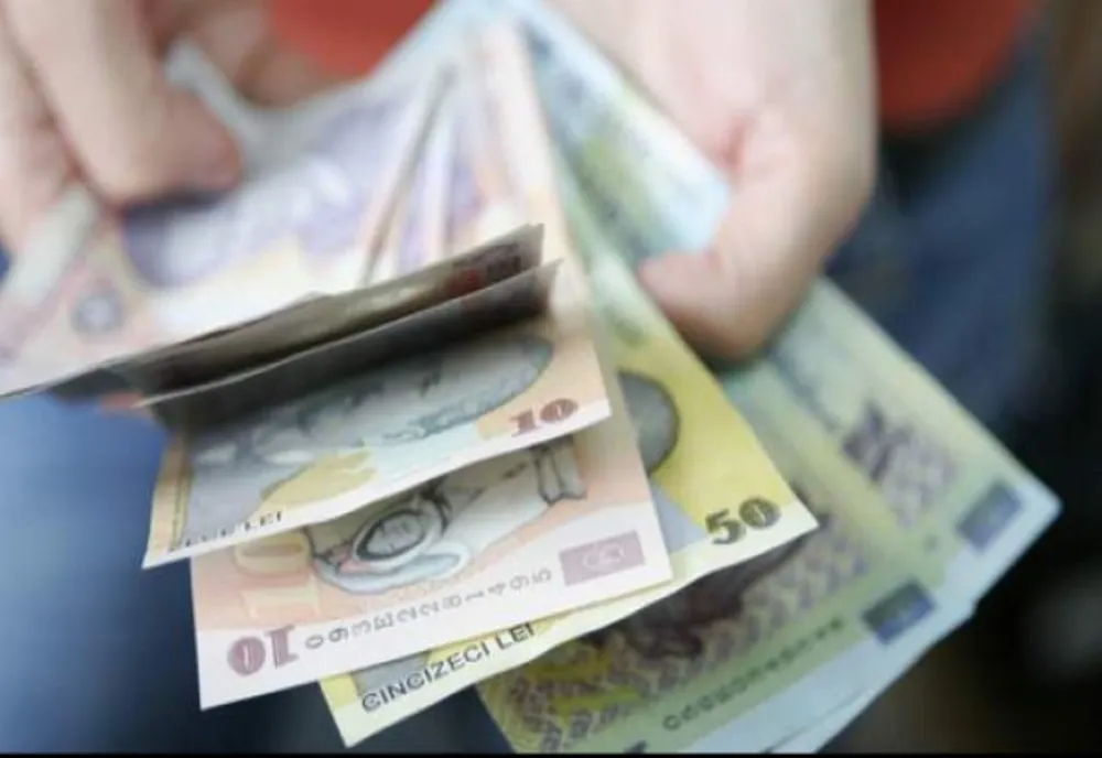 Peste 3,5 milioane de copii și-au primit alocațiile mărite