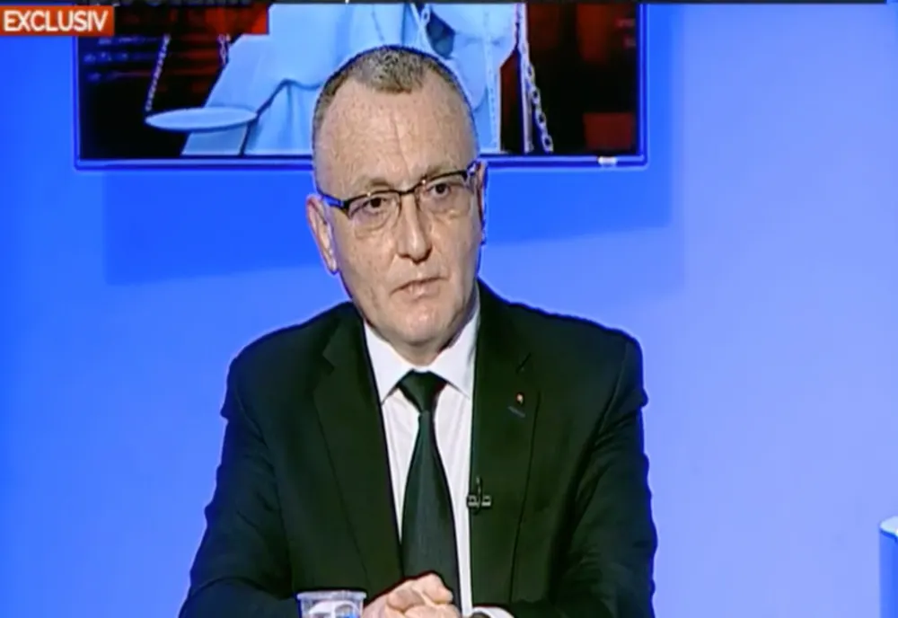 Ministrul Cîmpeanu anunță că astăzi ajungem la ”vaccinarea angajatului din învăţământ cu numărul 100.000”