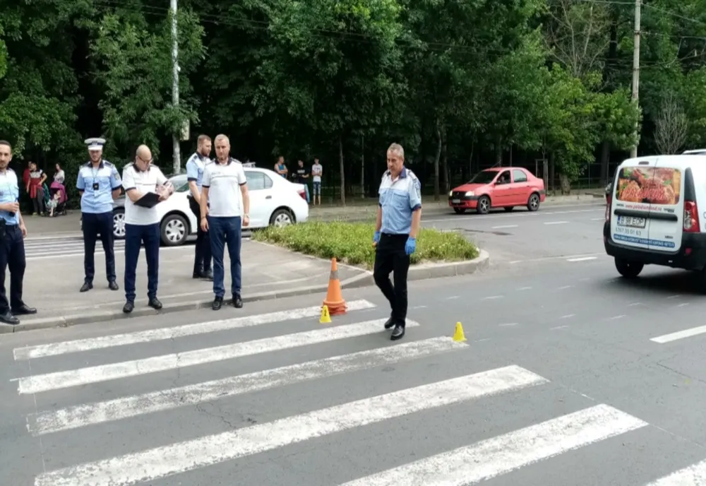 Un copil, spulberat pe trecerea de pietoni la doar câțiva metri de locul în care a fost accidentată mortal Raisa