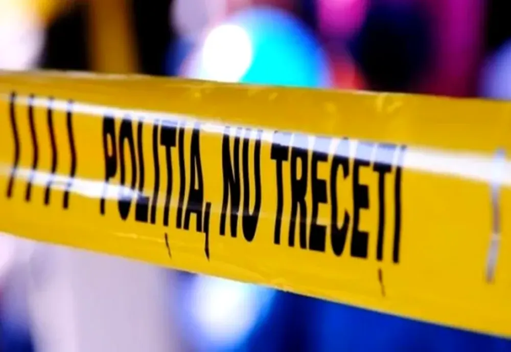Copil de 3 ani mort, după ce a căzut de la etajul 4 al unui bloc din Chişinău
