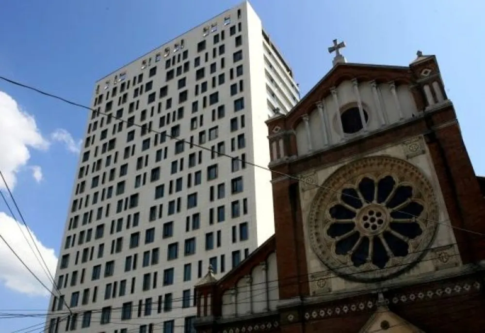 Demolarea Cathedral Plaza, blocată. Plângere penală împotriva primarului general Nicușor Dan