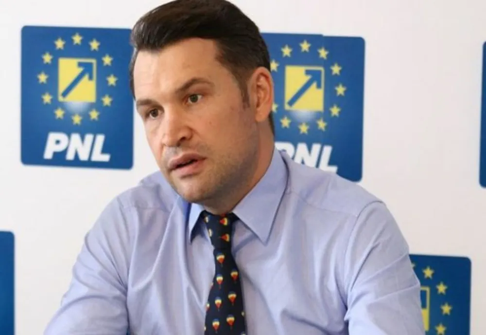 Nicușor Dan, luat în vizor și de liberali: „Să răspundă pentru ceea ce a făcut”