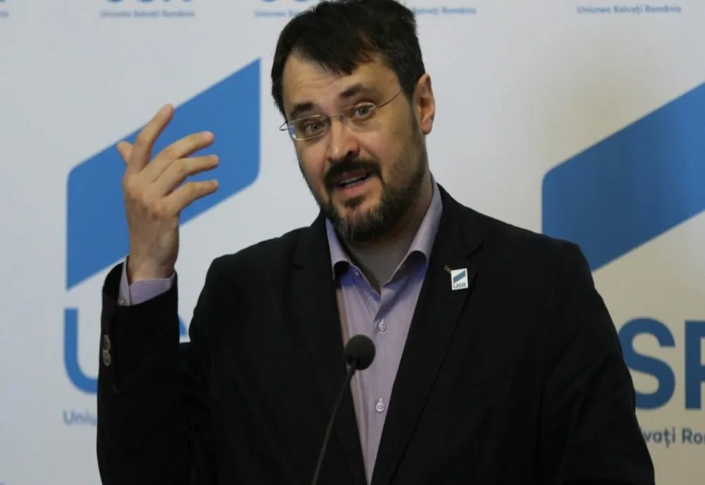 Din cei 5000 de euro pe care îi ia de la stat, Ghinea plătește o amendă de 100 de euro pentru că i-a păcălit pe procurori 