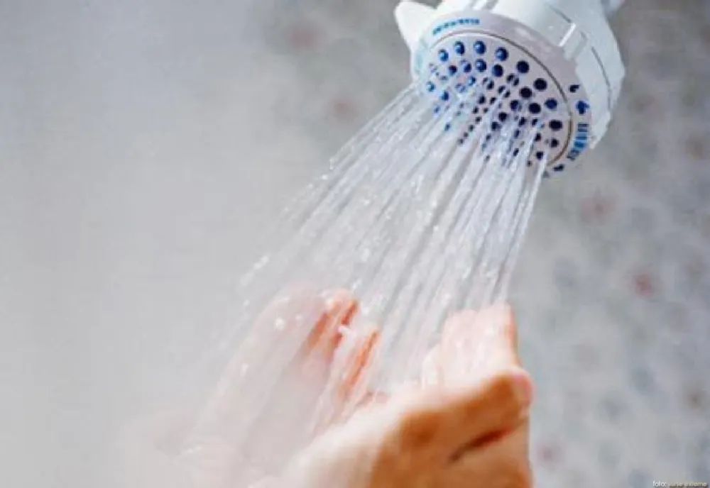 TERMOENERGETICA: SUTE DE BLOCURI DIN BUCUREȘTI RĂMÂN FĂRĂ APĂ CALDĂ