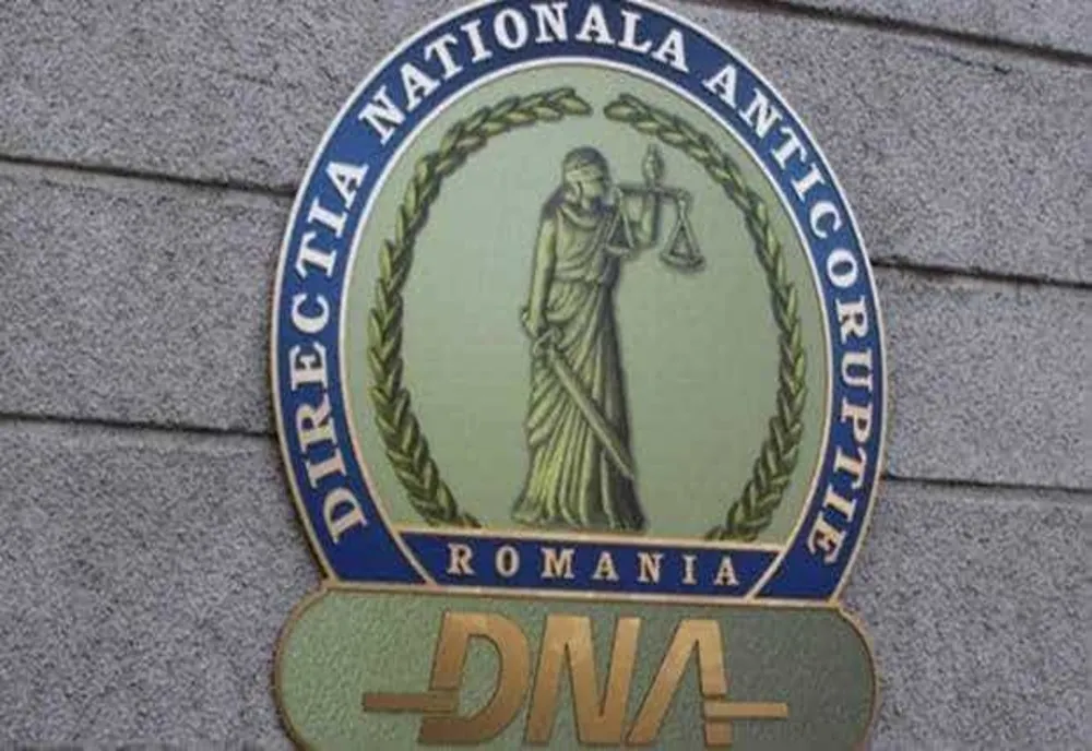 OPT VAMEȘI DIN CONSTANȚA, INCLUSIV ȘEFUL BIROULUI VAMAL, TRIMIȘI ÎN JUDECATĂ DE DNA PENTRU MITĂ ȘI CONSTITUIREA UNUI GRUP INFRACȚIONAL ORGANIZAT