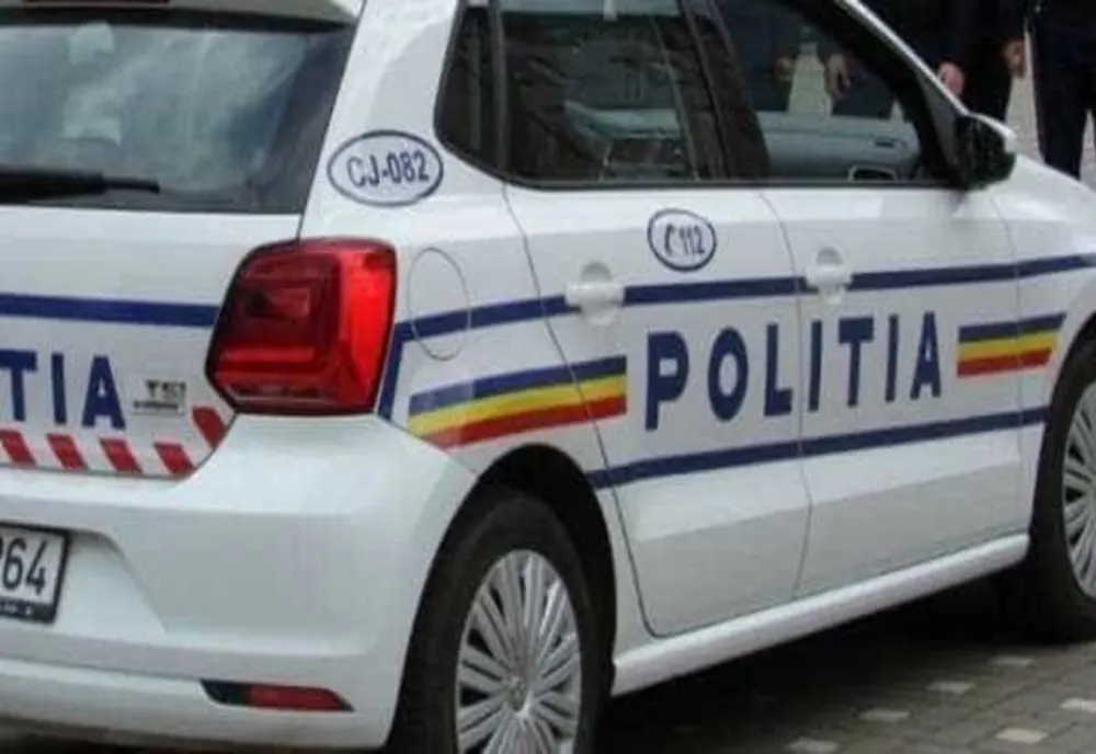 FETIȚĂ DE 6 ANI, ATACATĂ DE CAINE PE O STRADĂ DIN BUCUREȘTI
