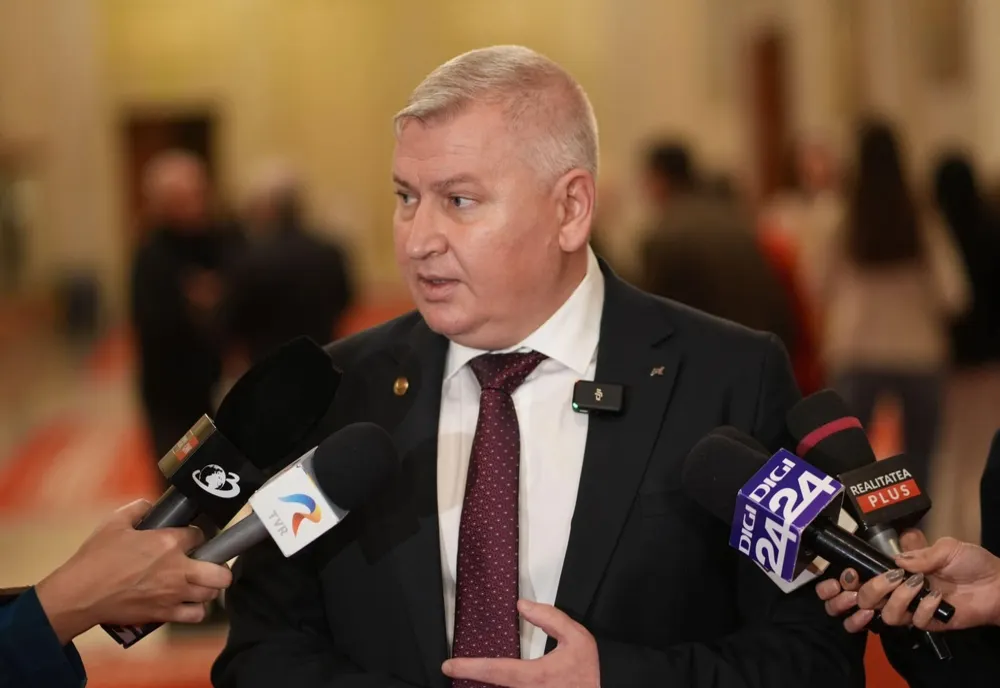 FLORIN ROMAN DESPRE LEGĂTURILE LUI CIOLACU CU AFACEREA NORDIS: ÎI SOLICITĂM SĂ PREZINTE TOATE FACTURILE PE PERIOADA ȘEDERII ÎN DUBAI