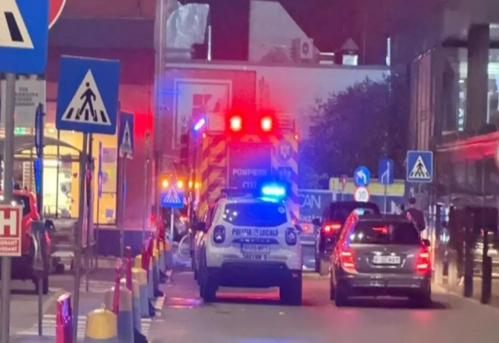 ALERTĂ ÎNTR-UN COMPLEX COMERCIAL DIN SECTORUL 5