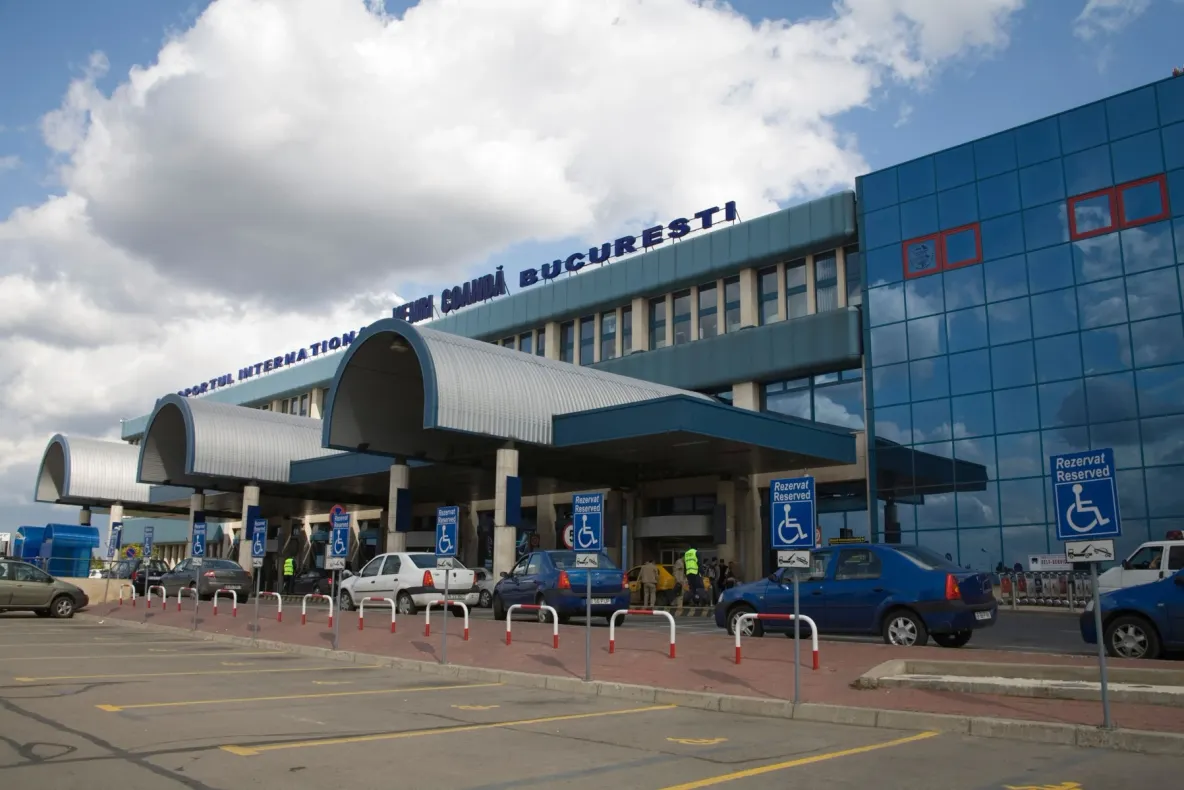 Cetățean străin, prins cu documente false pe Aeroportul Otopeni: unde voia să plece