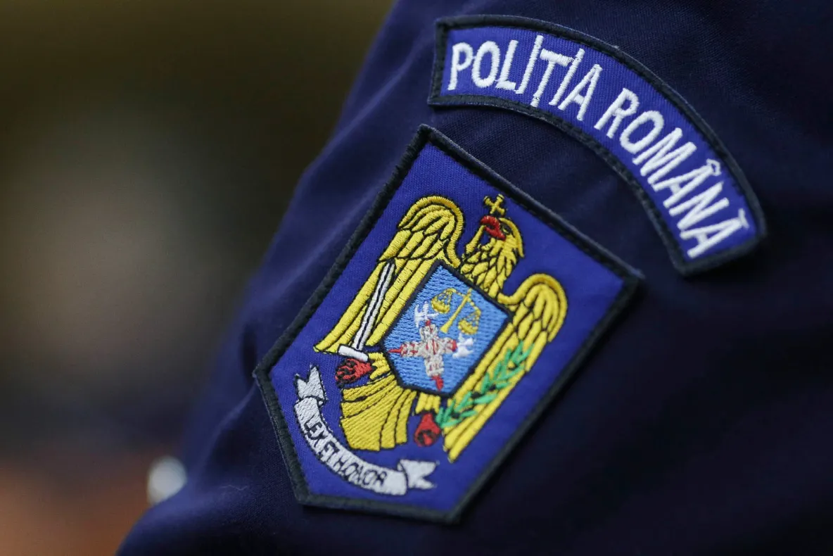 Accident rutier în Piața Operei din București, un pasager a fost rănit