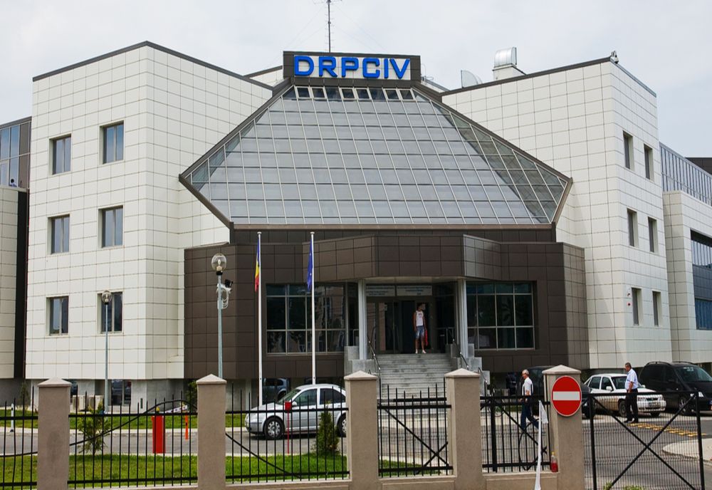 Coronavirus. Reguli noi și URGENTE la serviciile de permise, înmatriculări și pașapoarte