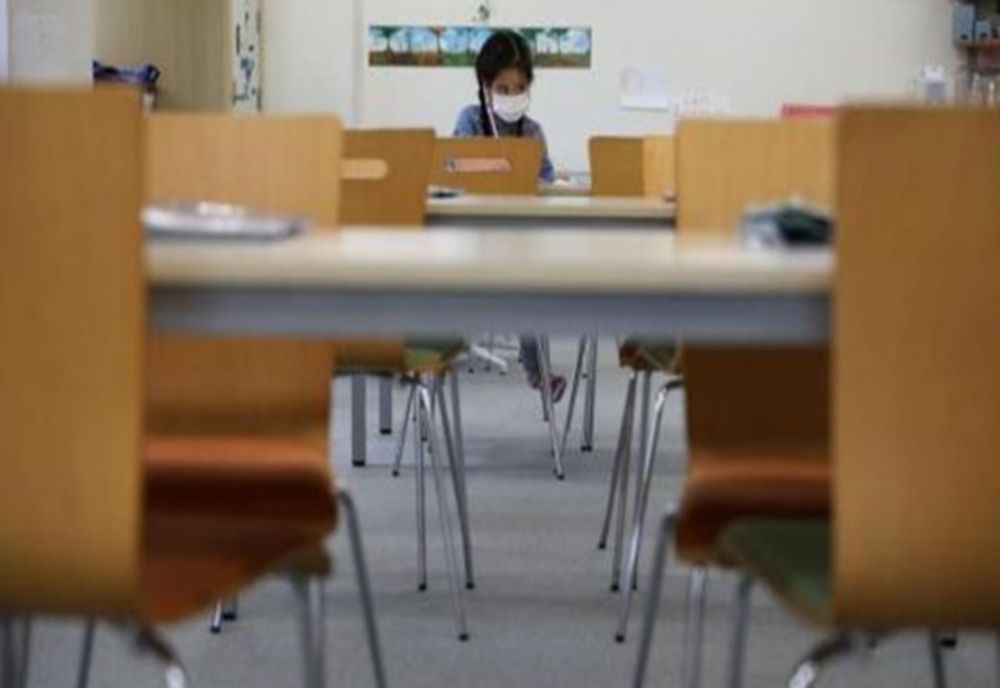 Ministerul Educației: Masca este obligatorie în timpul pregătirii pentru Bacalaureat și Evaluare Națională