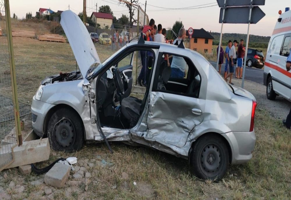 Accident cumplit în Crevedia Mare. O femeie a decedat iar alte cinci, printre care trei copii, sunt rănite