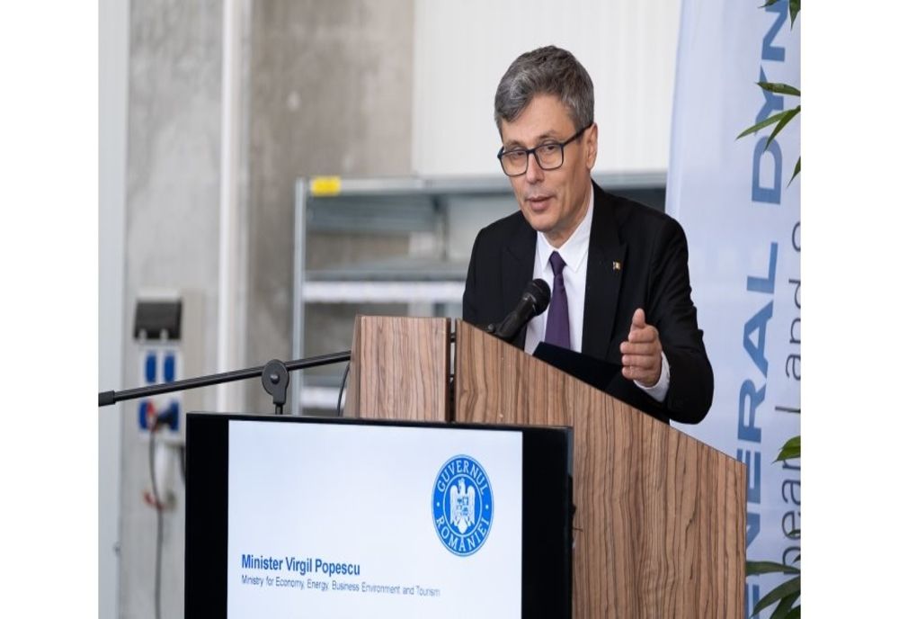 Virgil Popescu: ”România poate asigura, din producţia internă, 50% din necesarul de măşti până la sfârşitul anului”