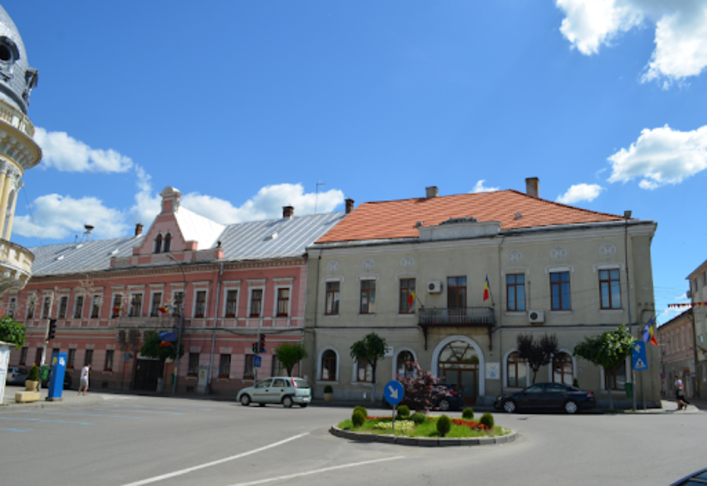 Municipiul Dej intră în scenariul “ROŞU” | Toate şcolile, restaurantele, barurile se închid 