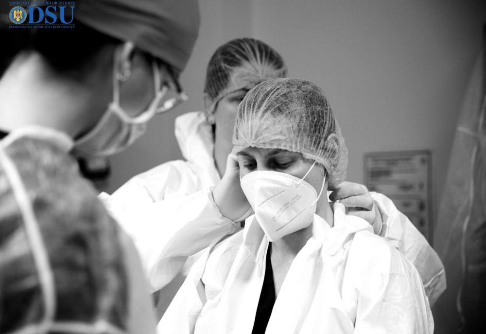 Aproape 2000 de studenți voluntari, alături de cadrele sanitare din prima linie