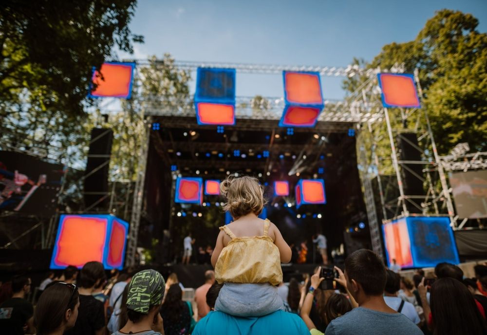 Festivalul de muzică AWAKE va avea loc în această vară în mai multe locaţii din ţară: Mureş, Constanța, Iași, Cluj-Napoca și București