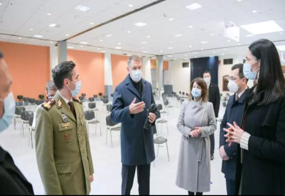 A început vaccinarea în centrul de la Romexpo, cel mai mare centru de vaccinare din România. Probleme de la prima oră