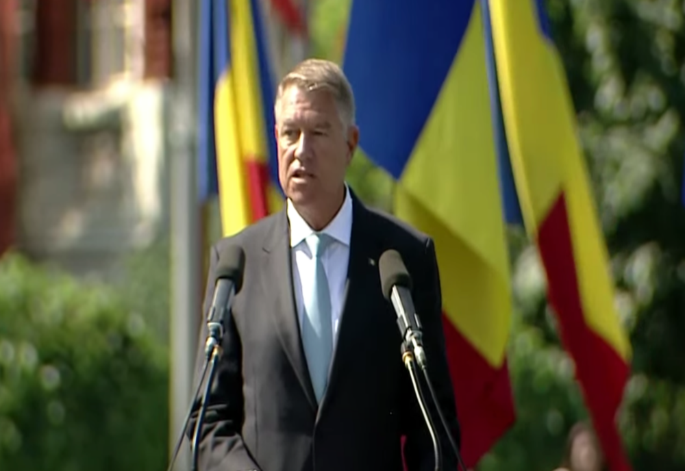 Klaus Iohannis, la ceremonia de la Arcul de Triumf: „Nu ne vom uita niciodată eroii”