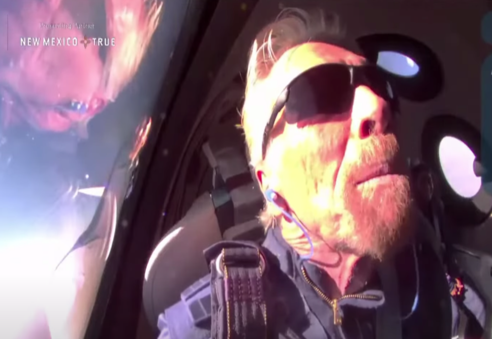 Primul zbor turistic în spațiu. Miliardarul Richard Branson, călătorie de câteva minute în afara atmoferei terestre