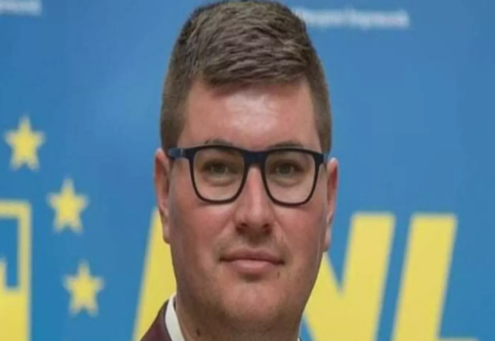 LEGILE PUTERII. Tătic bogat, fiu binecuvântat cu o funcție importantă VIDEO