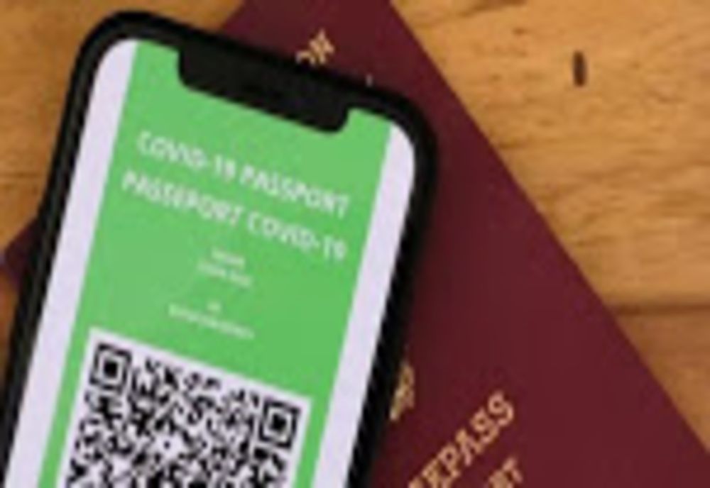 Certificatul verde COVID-19 cerut la intrarea în mall, restaurant și chiar la nuntă