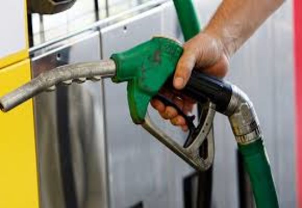 Benzinării blocate în peste 30 de județe, ca urmare a exploziei prețului la carburanți