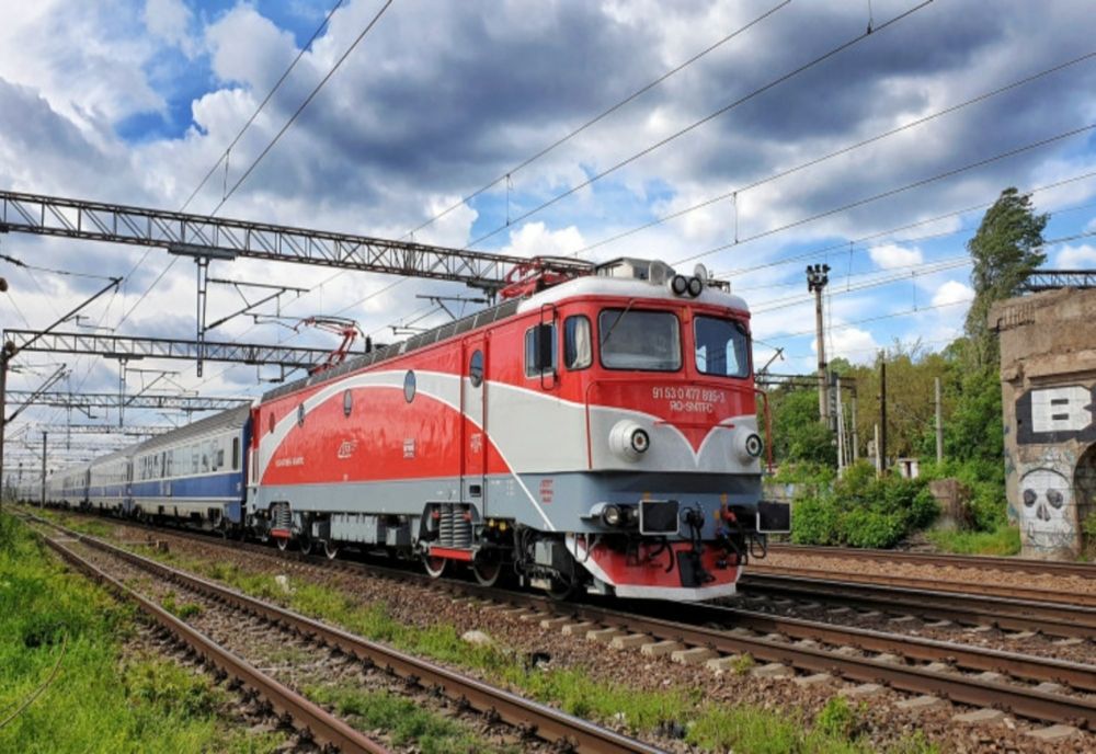Întârzieri chiar și de 10 ore, din cauza temperaturilor extreme, la trenurile CFR. Ce spun reprezentanții instituției