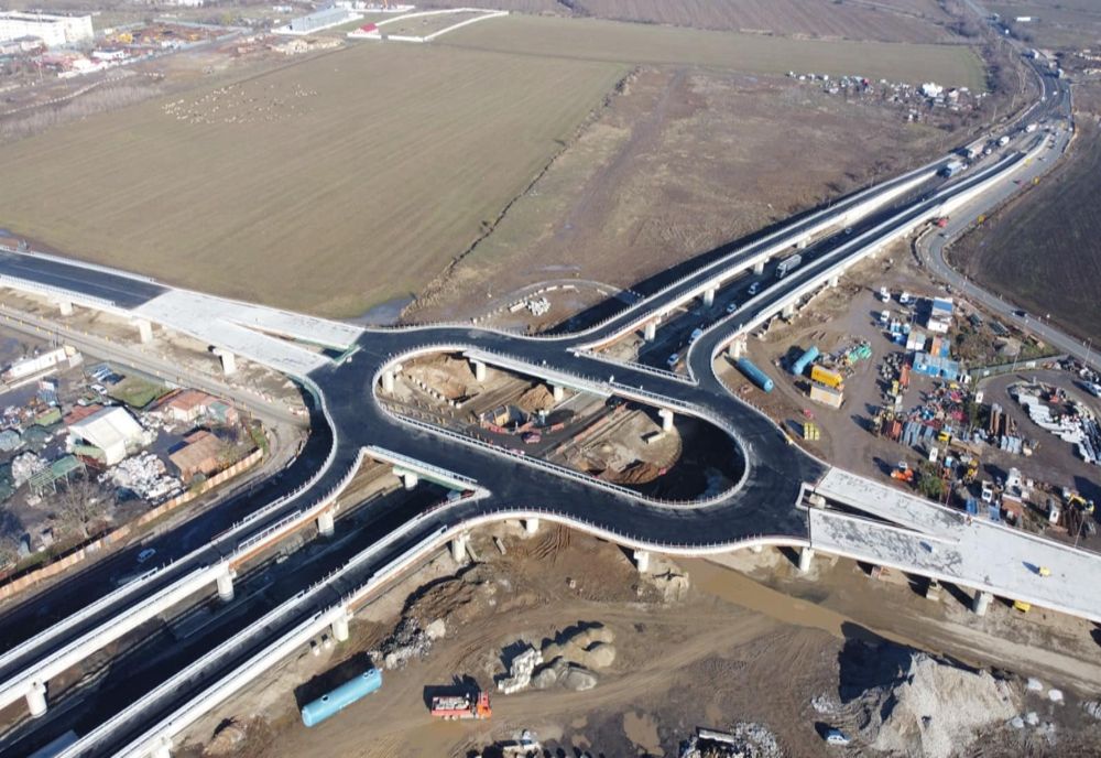 Pe pasajul Olteniței de pe centura Capitalei s-ar putea circula încă de la sfârșitul lunii viitoare