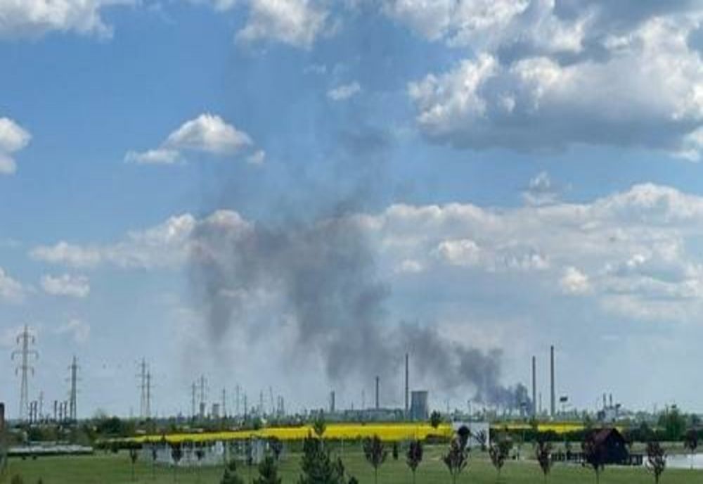 Trei răniți în urma unui incendiu de la Rafinăria Petrobrazi. Doi dintre ei au suferit arsuri iar o victimă a fost transportată cu elicopterul SMURD la Floreasca