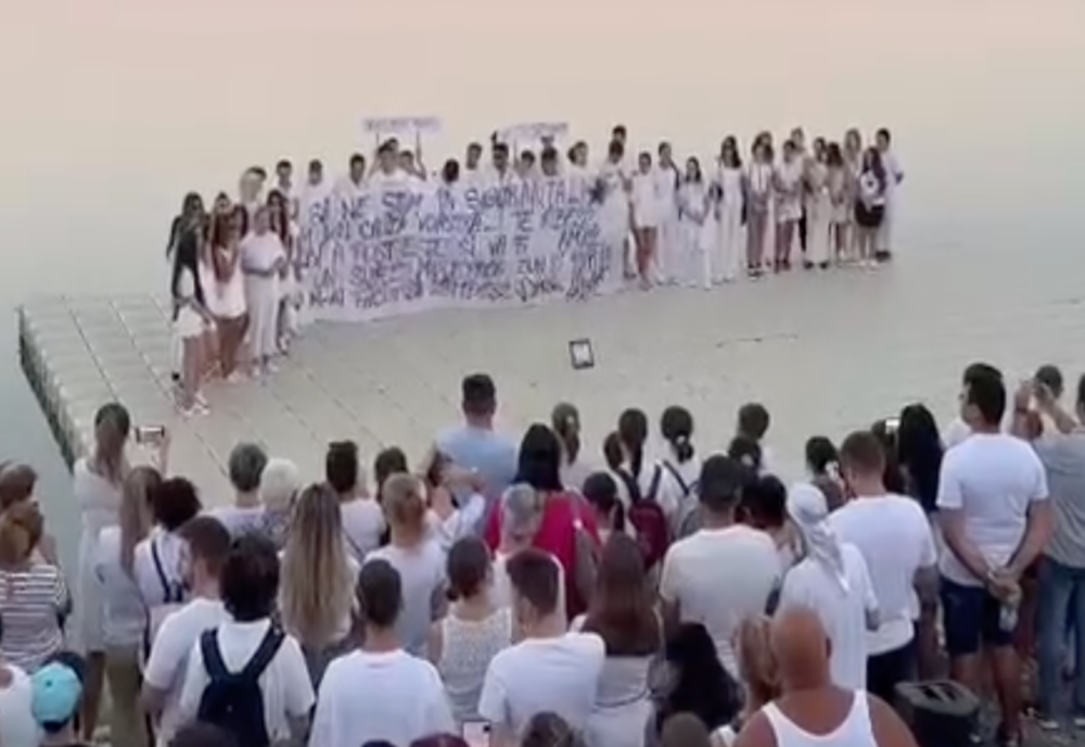 Manifest împotriva consumului de droguri după accidentul de la 2 mai - Prietenii și susținătorii lui Sebi și ai Robertei, împreună