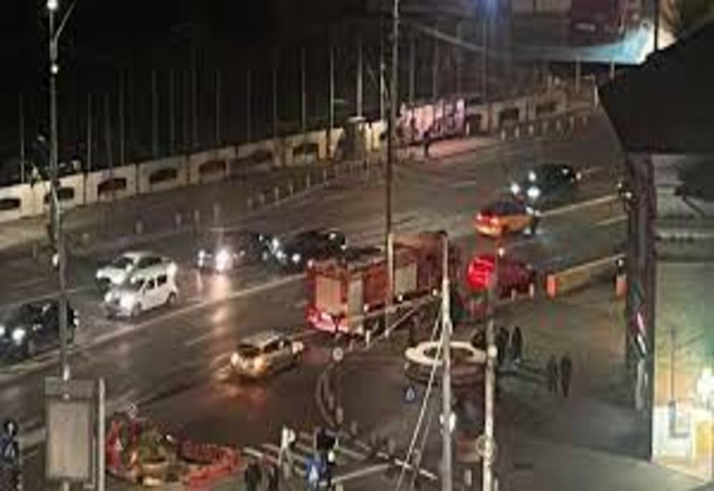 Incident grav la stația de metrou Tineretului. Un tânăr de 24 de ani a căzut pe șine