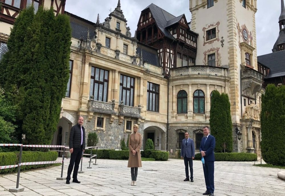 REȚEAUA DE APĂ A CASTELULUI PELEȘ, AFECTATĂ DE O AVARIE MAJORĂ