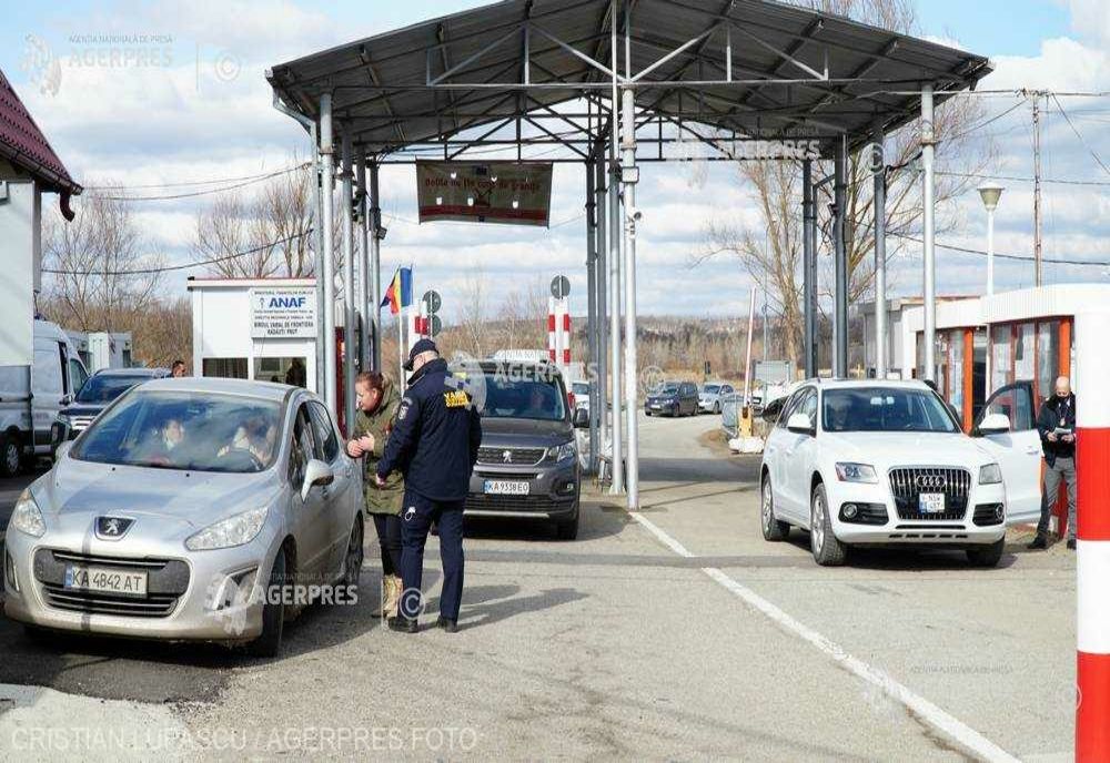Peste 6.500 de ucraineni au intrat luni în ţară; în total - 142.300 de persoane au tranzitat frontiera
