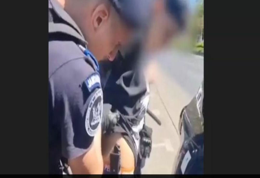 Mărturia elevului înjunghiat la o școală din București: „Nu-l cunosc, mi-a dat un pumn și a scos baioneta"