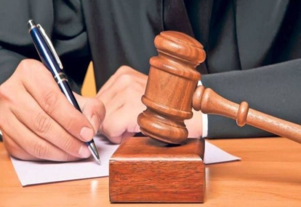 OPT POLIȚIȘTI DIN CAPITALĂ, REȚINUȚI DE PROCURORI PENTRU CORUPȚIE 