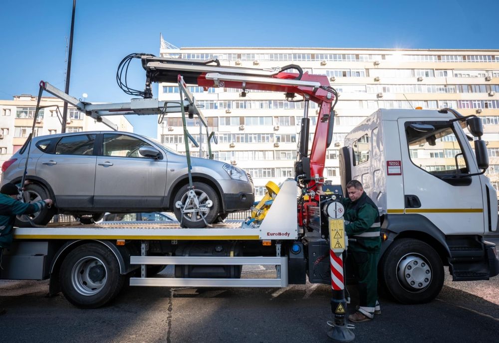 ATENȚIE ȘOFERI! SE RIDICĂ MAȘINILE PARCATE ILEGAL ÎN SECTORUL 2 AL CAPITALEI