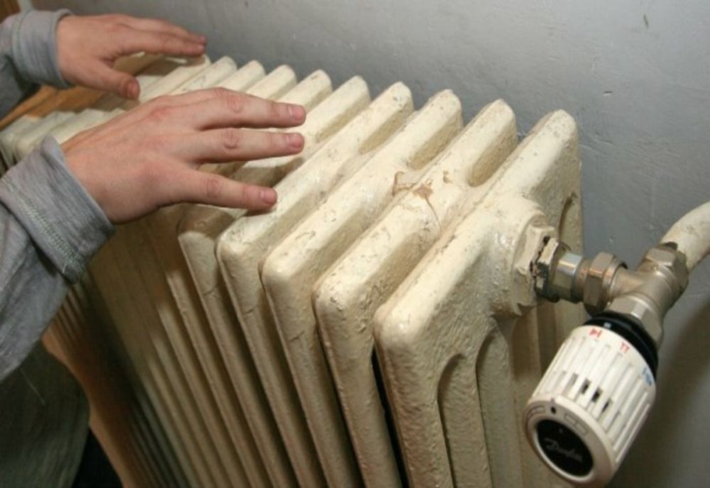 LOCUITORII DIN MAI MULTE ZONE ALE CAPITALEI RĂMÂN DIN NOU FĂRĂ APĂ CALDĂ ȘI CĂLDURĂ