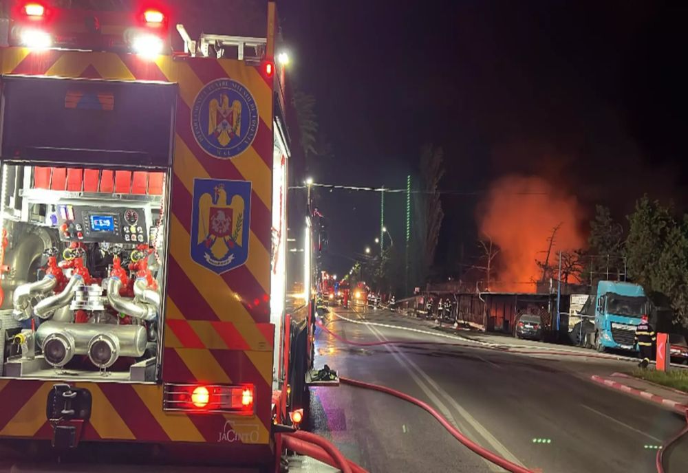 INCENDIU DE PROPORȚII LA UN RESTAURANT DIN VOLUNTARI, SÂMBĂTĂ SEARA 
