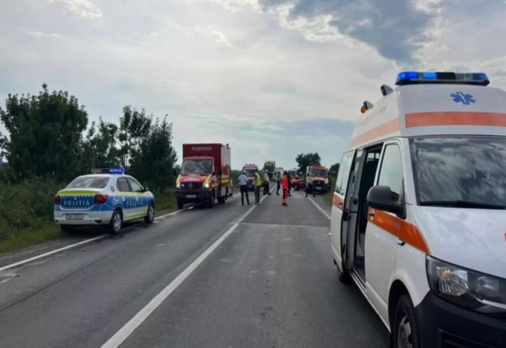 ACCIDENT RUTIER PE A4, LÂNGĂ OVIDIU - TRAFIC ÎBGREUNAT ZECI DE MINUTE