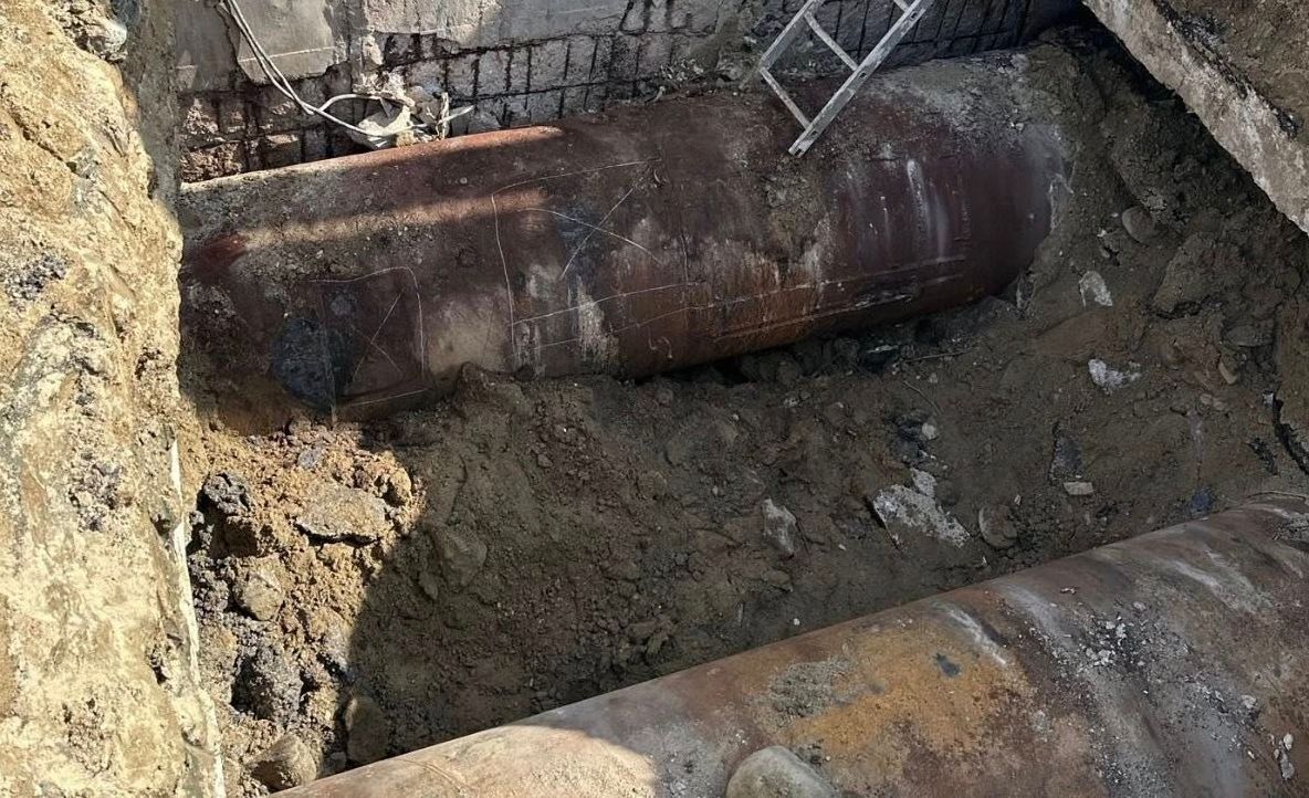 Restricțiile de circulație pe Șoseaua Mihai Bravu, prelungite pe termen nedeterminat, din cauza surpării asfaltului - FOTO