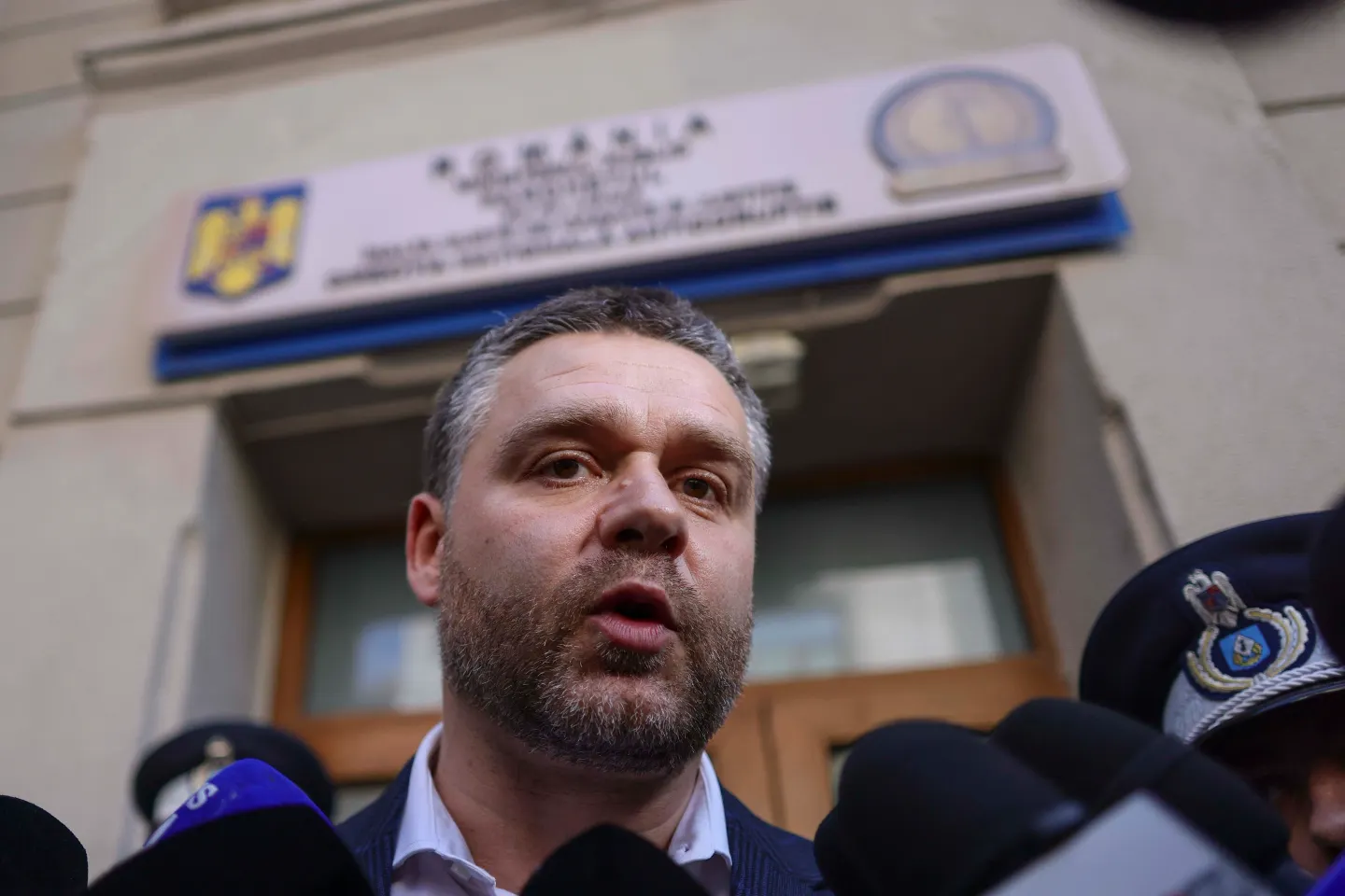 Noi percheziții informatice în dosarul lui Ciprian Ciucu. Procurorii caută probe în timp ce edilul este în vacanță