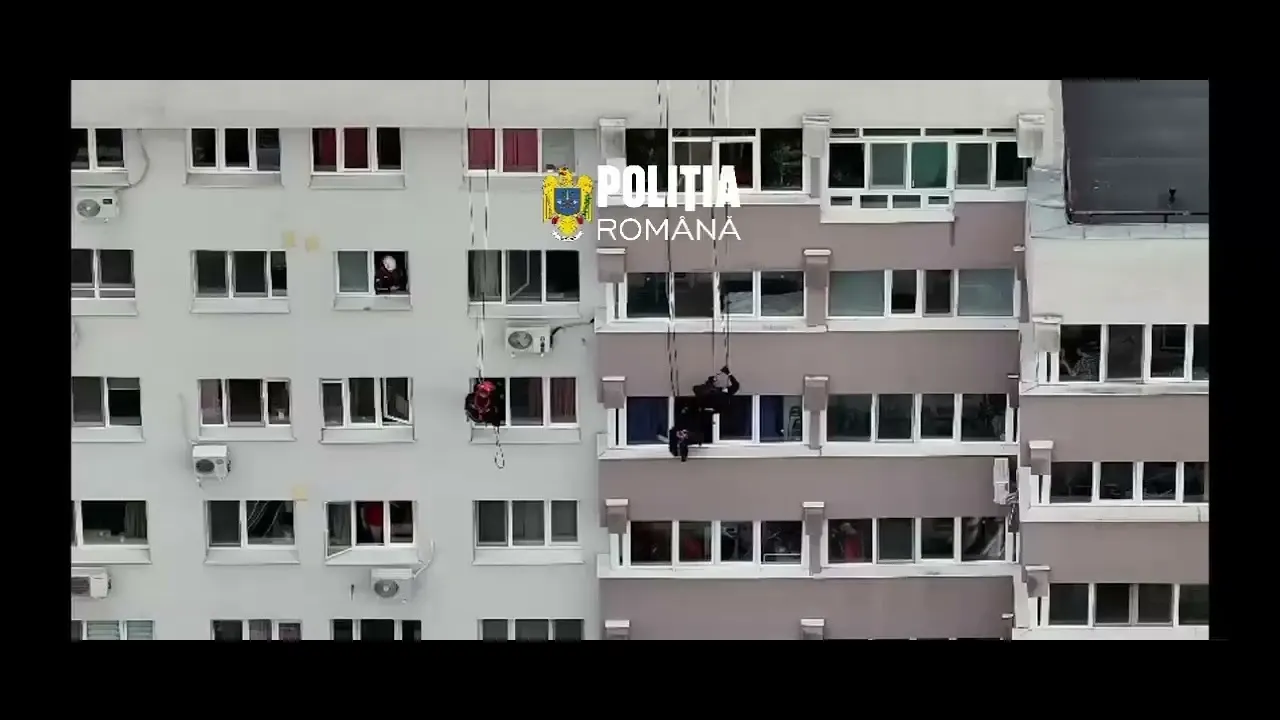 Intervenție în forță a poliției în București: o femeie care amenința că se sinucide a fost salvată de trupele SAS și SIAS