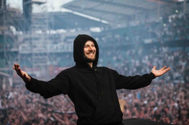 Măsuri stricte de securitate la concertul rapperului din Belarus Max Korzh